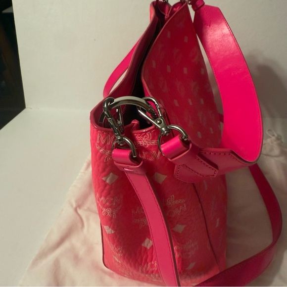MCM Neon Pink Portuna Bag with all removable straps - Picture 6 of 8